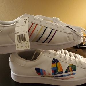 Adidas Superstar Pride